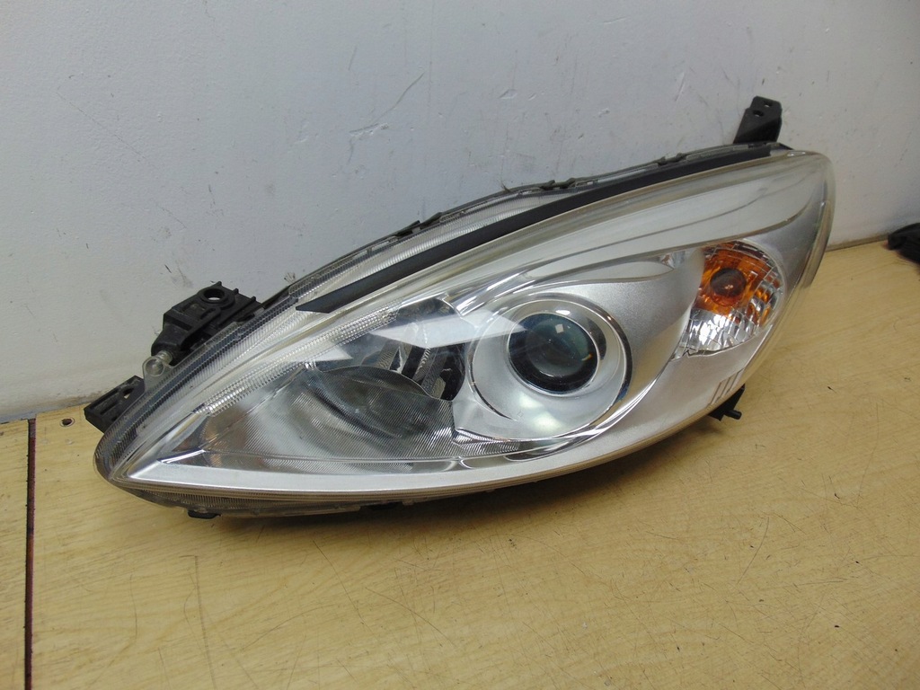 фото №5, Лампа левая перед ксенон mazda 5 ii cw 2010-