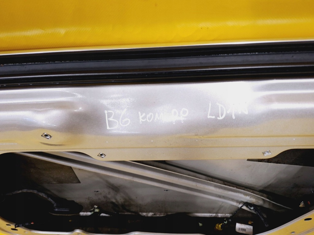 Двері правий перед праве передні vw passat b6 універсал lak: ld1w nr840 Київ