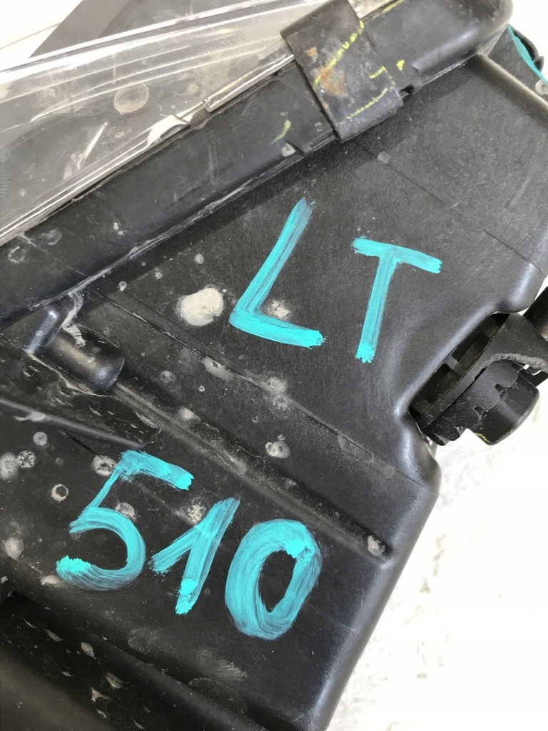 фото №15, Tesla 3 противотуманная фара передний левый led 1077395-00-d