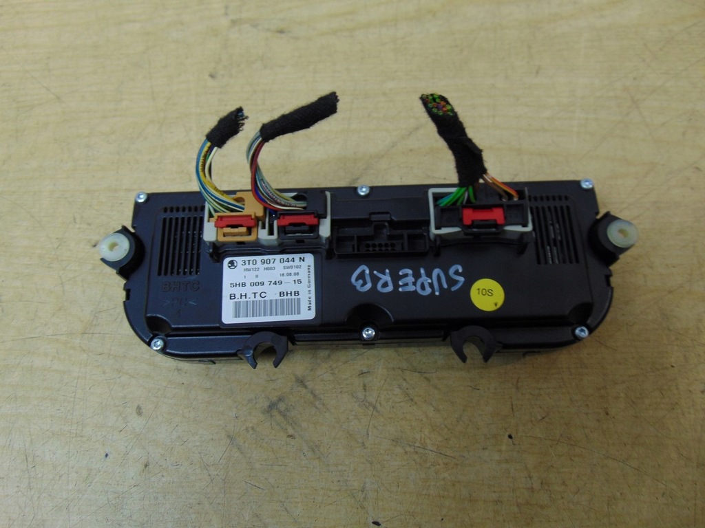 фото №7, Панель управление кондиционера skoda superb ii 3t0907044n europa