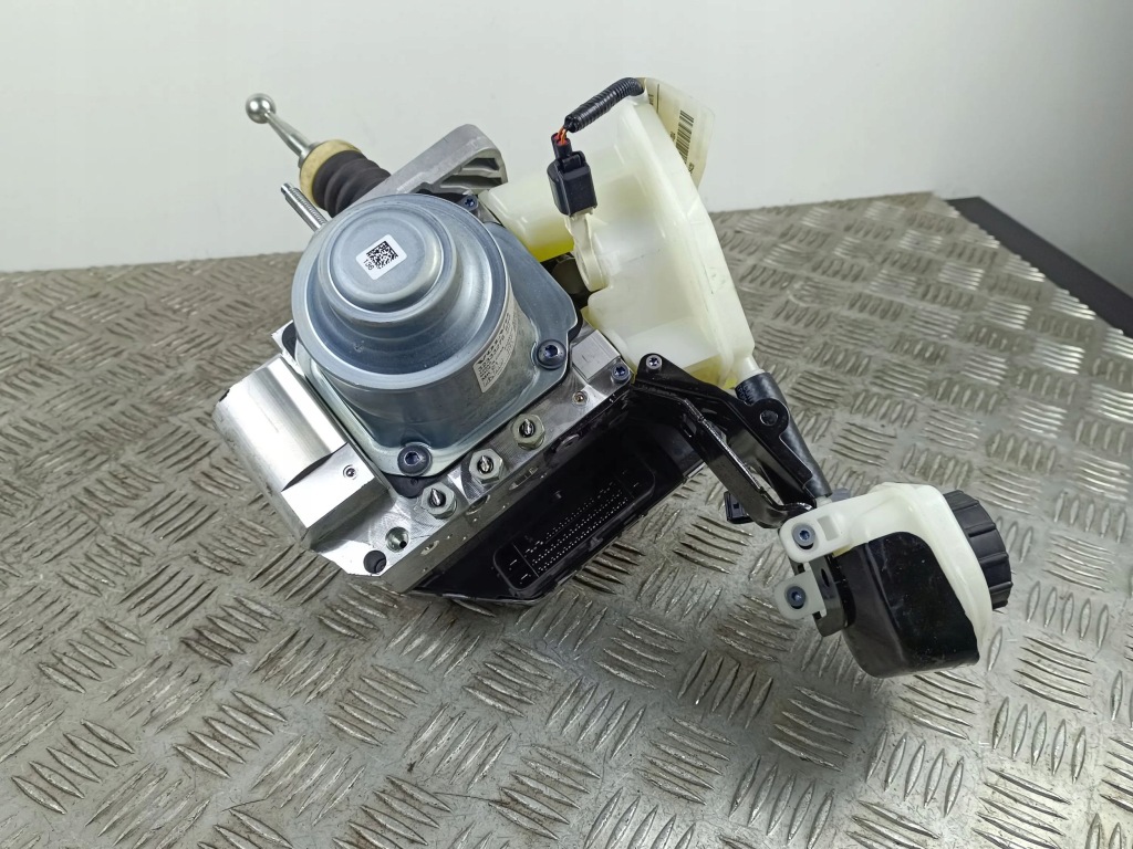 2023 polestar 2 насос abs 32281728 с Разборки