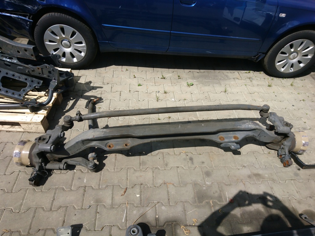 Купити Mb actros mp4 1845 балка oś поворотний кулак ступиця перед