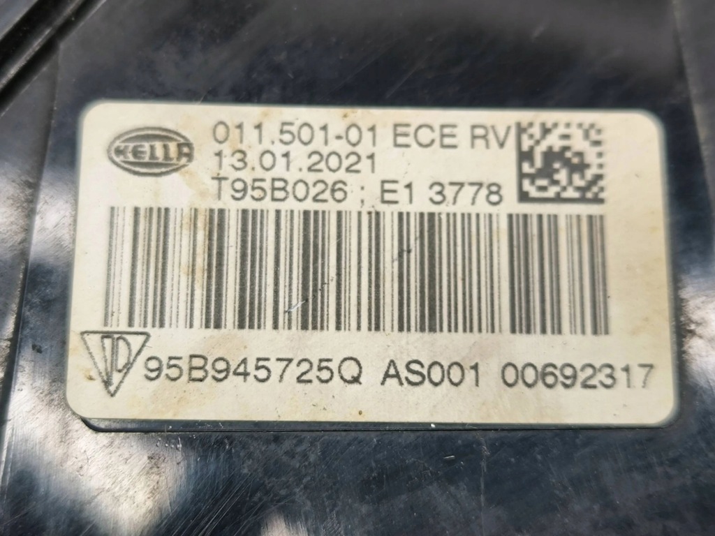 Porsche macan 95b 2021 ліва сторона лампа бампера заднього Київ