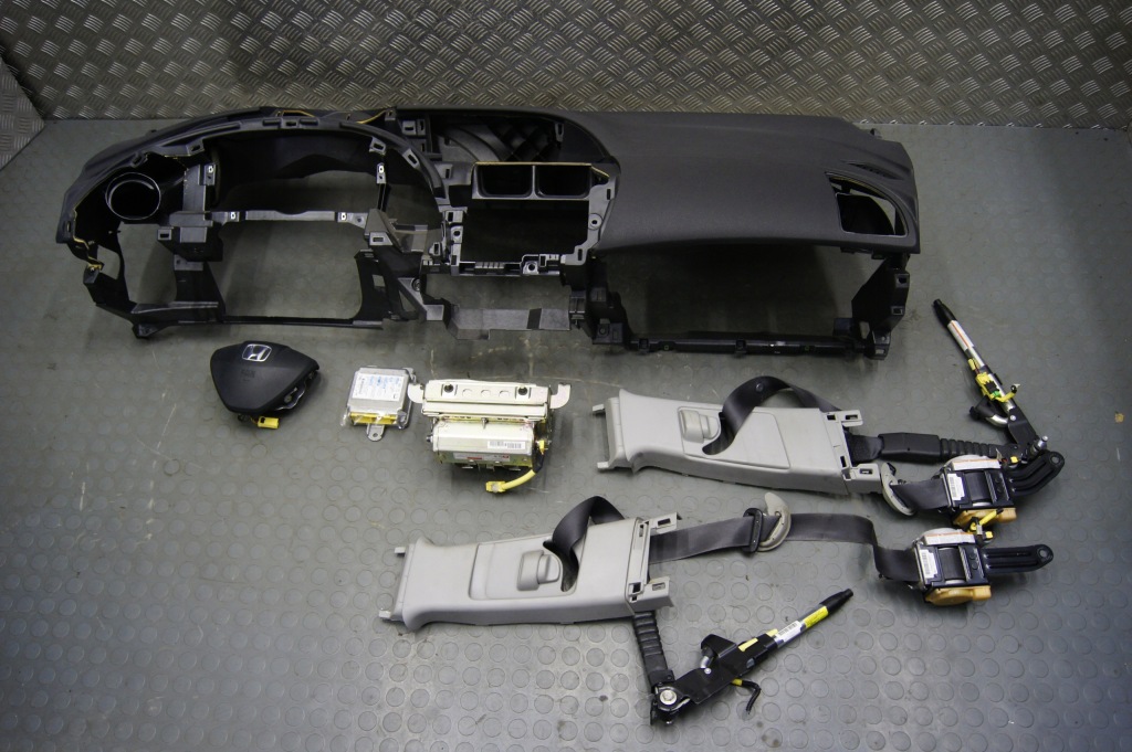 фото №1, Подушки безопасности консоль приборная панель ремни датчик оригинальная civic viii ufo