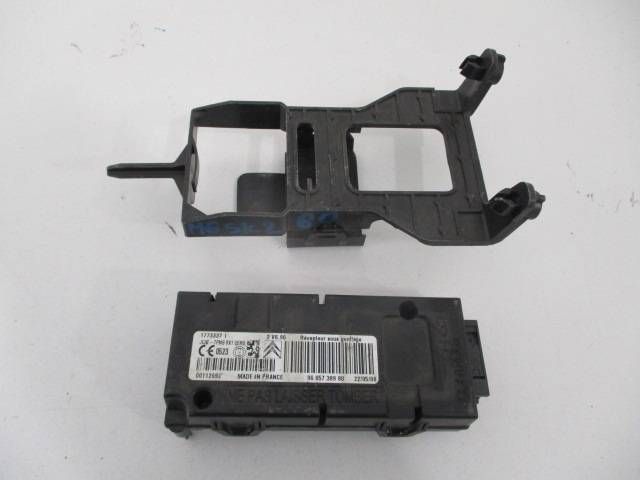 Купити Peugeot 308 модуль тиску шин