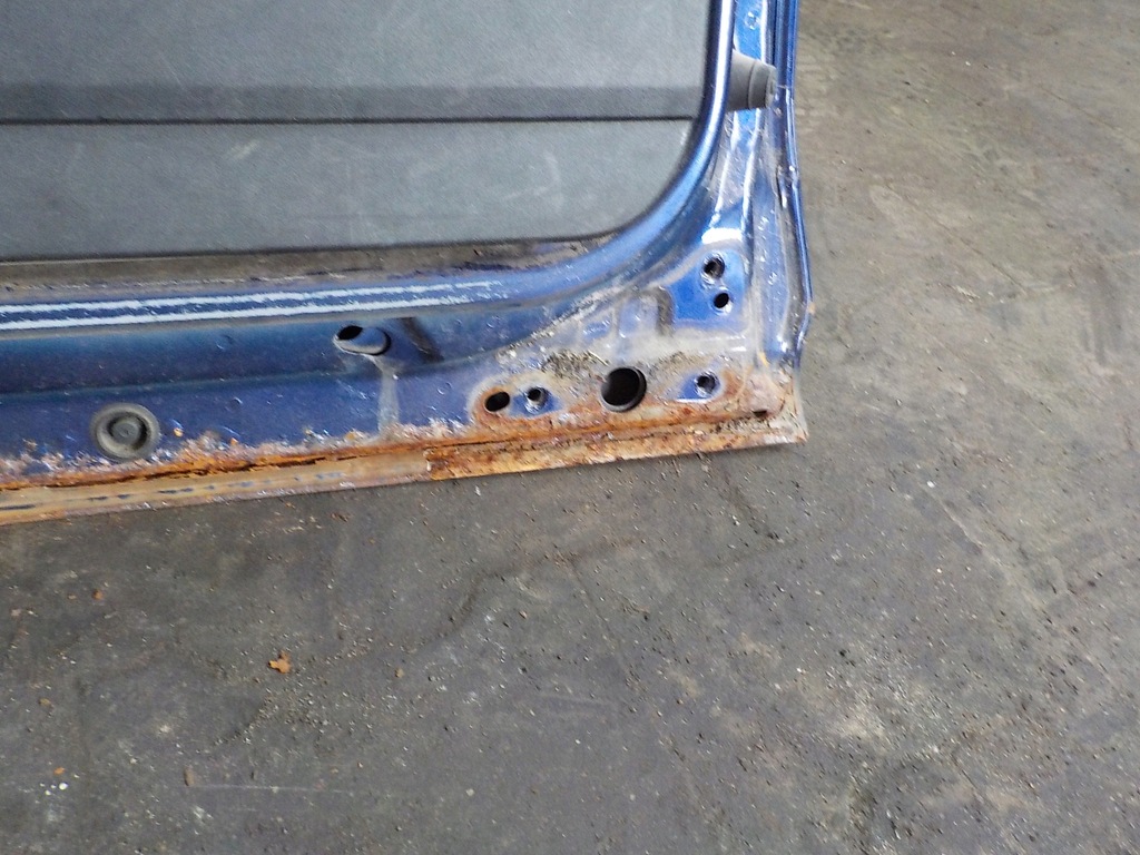 фото №11, Mazda 5 2005 2.0 двері лівий задня do фарбування!!!