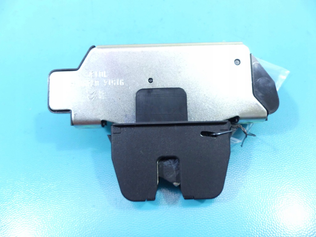 фото №3, Замок крышки задняя citroen c3 ii lift 13r