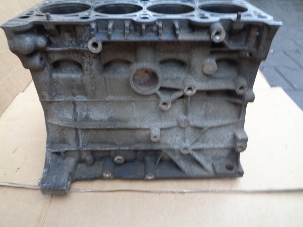 фото №11, Vw passat b6 2.0fsi bvy блок двигуна