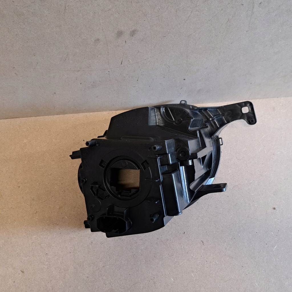 фото №6, Bentley bentayga przedlift корпус корпус фара led права