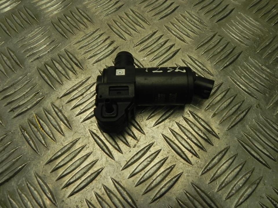 Купити Моторчик двірник lexus rx 2016 853300e030