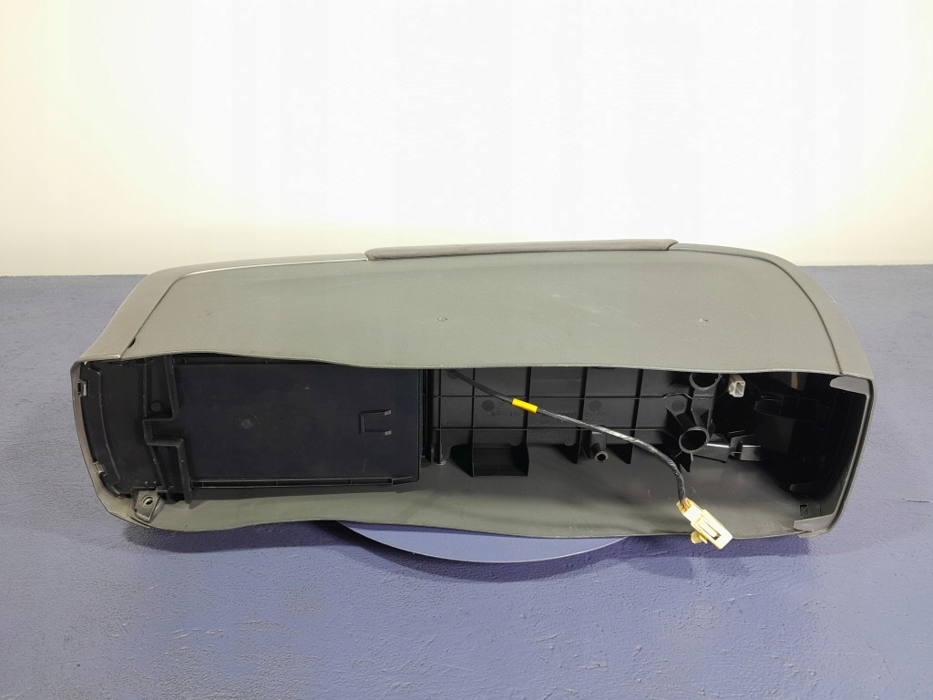 фото №10, Toyota prius ii 03- подлокотник туннель средний eu 58912-47030