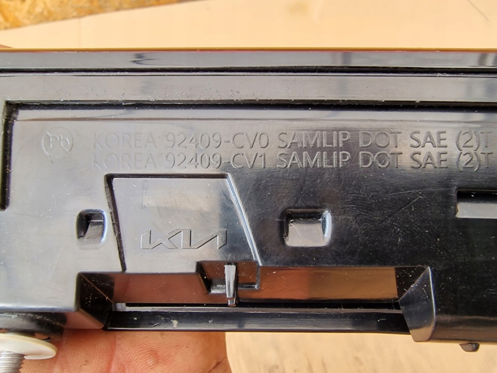 фото №4, Kia ev6 лампа задня накладка led 92409-cv1