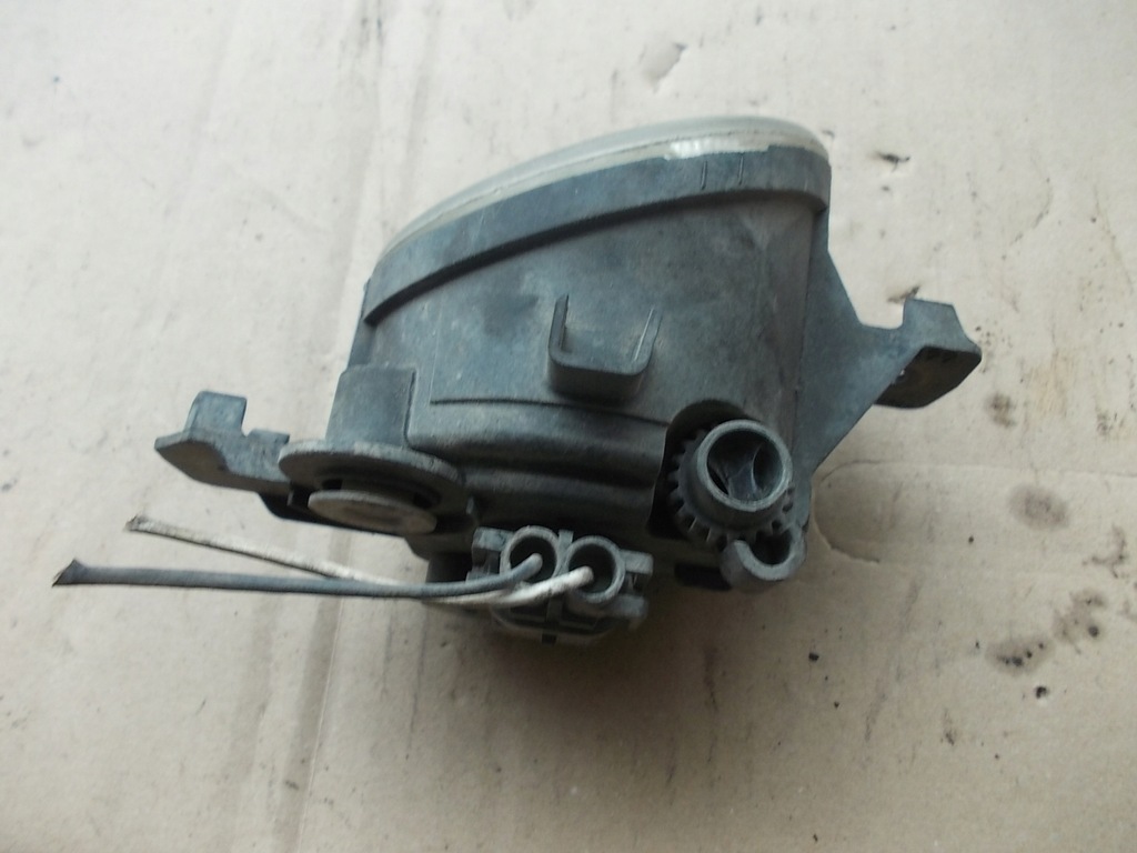 фото №7, Противотуманная фара правый clio 2