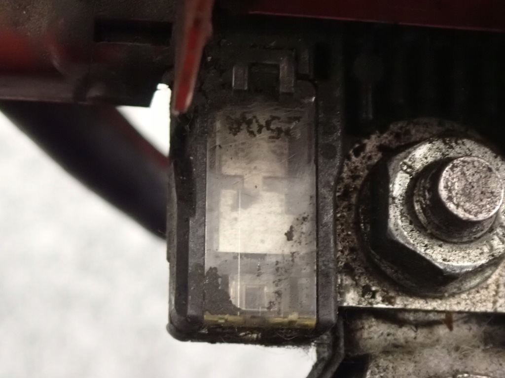 фото №5, Nissan note e11 1.5 дизель 06-11 клемма плюсовая