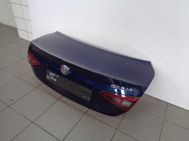 фото №3, Крышка багажника задняя комплектная лампы задняя alfa romeo giulia 2016- цвет 092