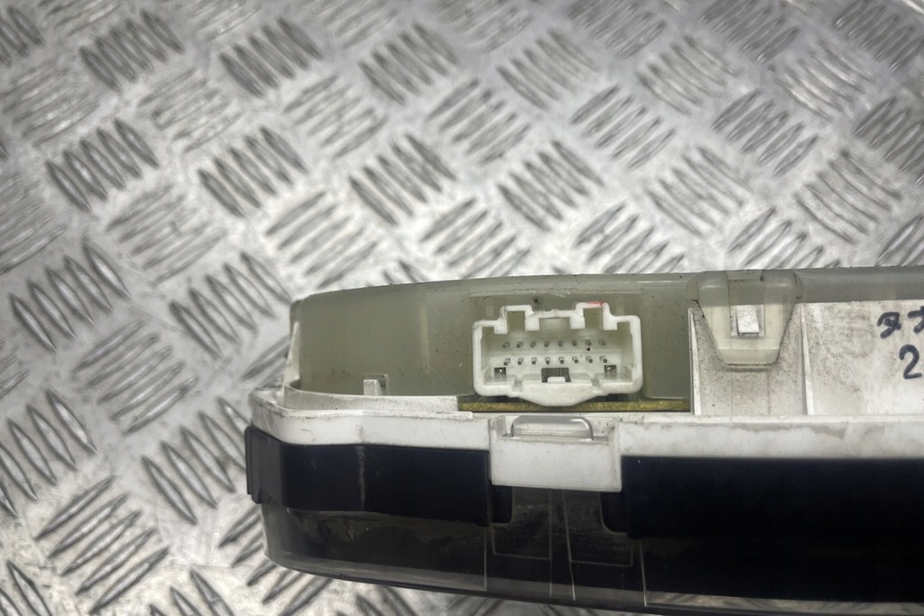 фото №7, Лічильник mazda 6 хетчбек gg gj6wa 2.0l дизель 100kw 2003