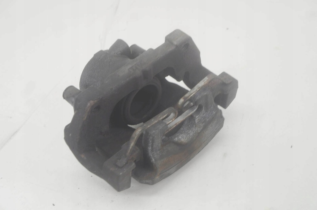 фото №1, Fg210 volvo s90 v90 2.0d суппорт правый перед