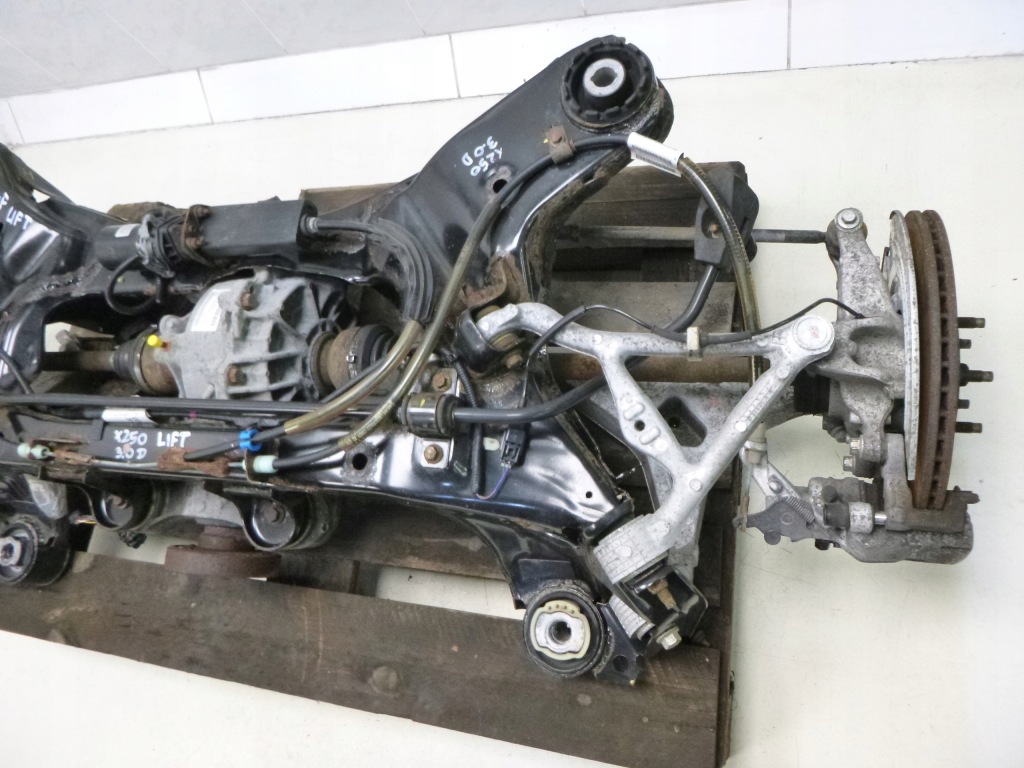 фото №8, Jaguar xf x250 3.0 d підвіска задня підрамник важіль