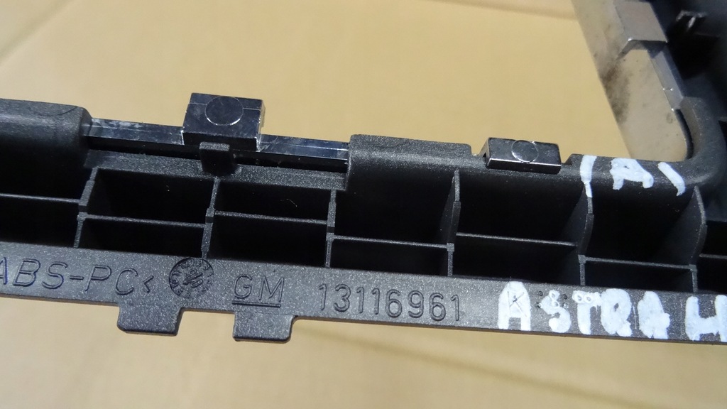 фото №13, Рамка защита домкрата передач opel astra iii h 331985437