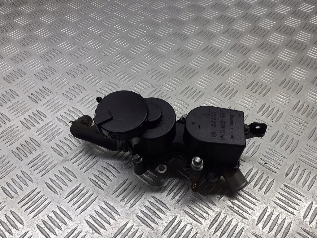 фото №1, Вентиляция картера mercedes w169 2.0 cdi a6400101062