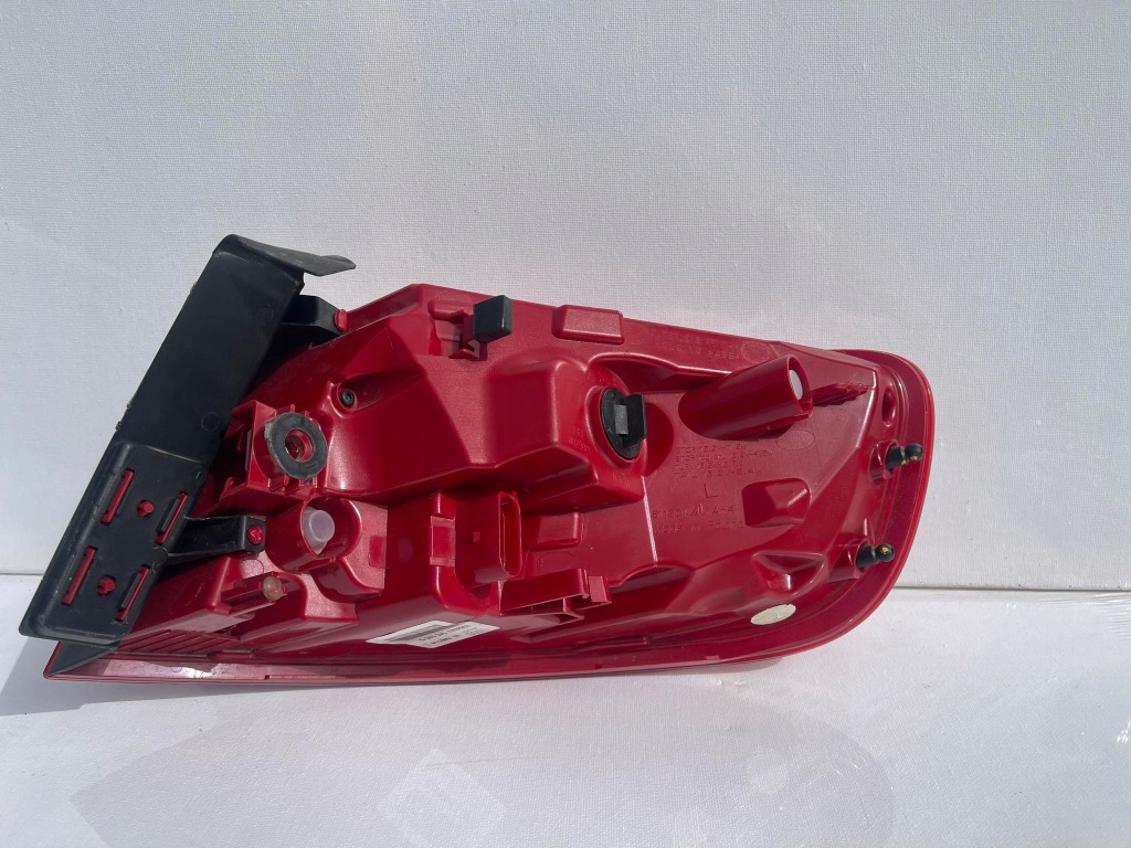 Audi a4 b8 левая фара задний рестайлинг  led avant Доставка