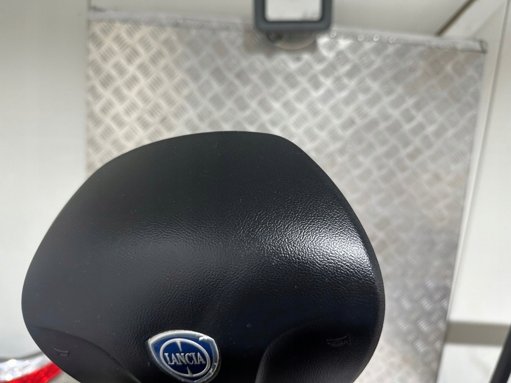 Lancia delta iii подушка водителя 07354740340 Недорого