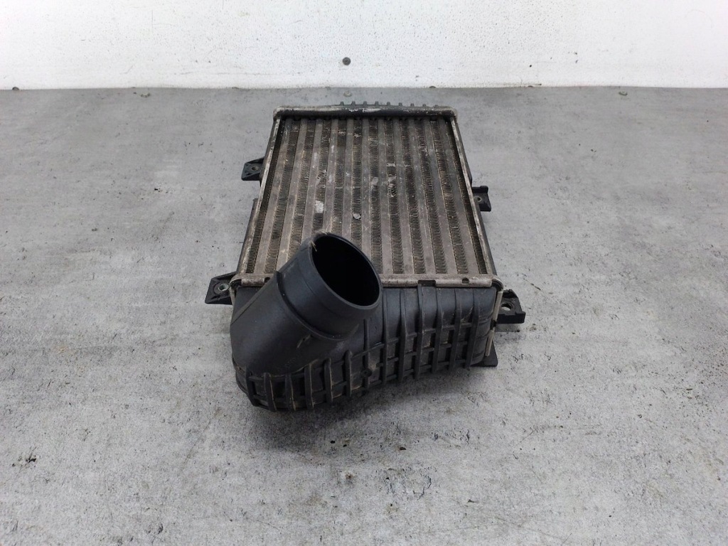 Радиатор интеркулер vw transporter t4 701145805b 2.5 tdi с Разборки