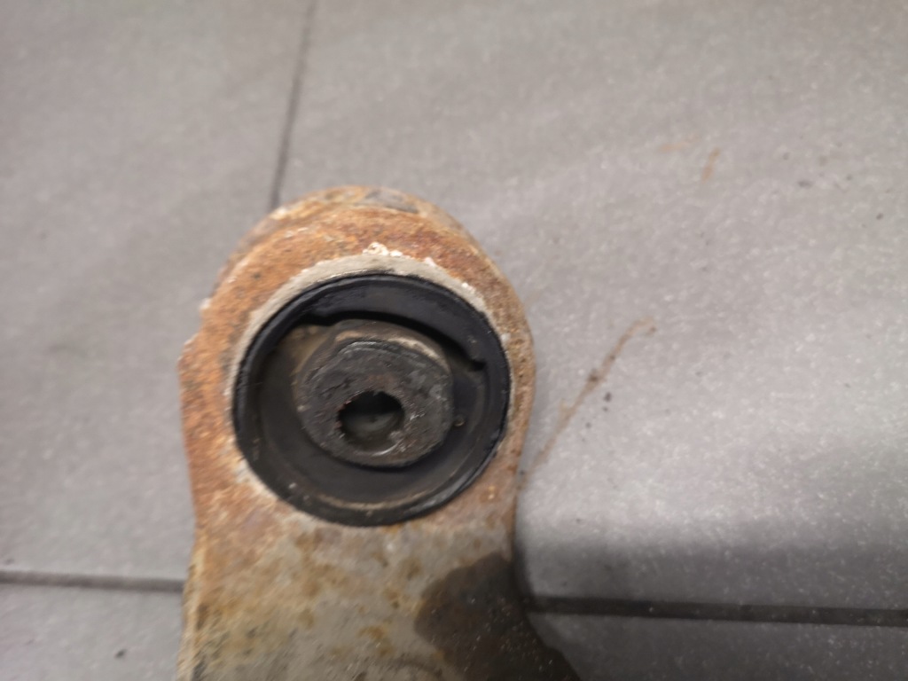 фото №8, Важіль лівий перед vw touareg 7l0407153b