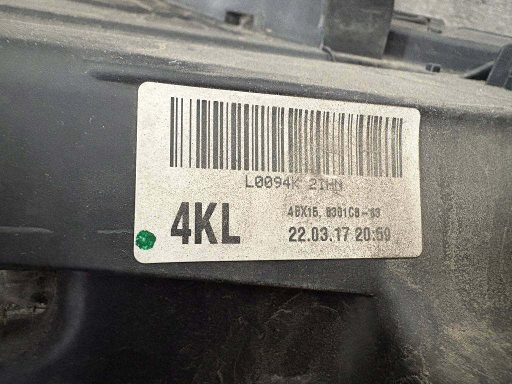 Mitsubishi outlander 3 рестайлинг  2016- фара перед передняя левая 8301c8-83 Недорого