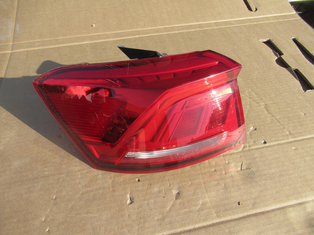 фото №1, Лампа задняя левая vw t-roc