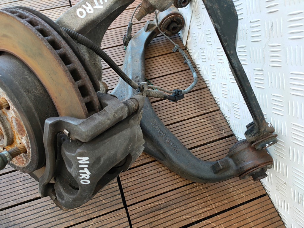 фото №5, Dodge nitro 07-12 4.0 v6 поворотний кулак ступиця важелі лівий перед комплект оригінальний номер