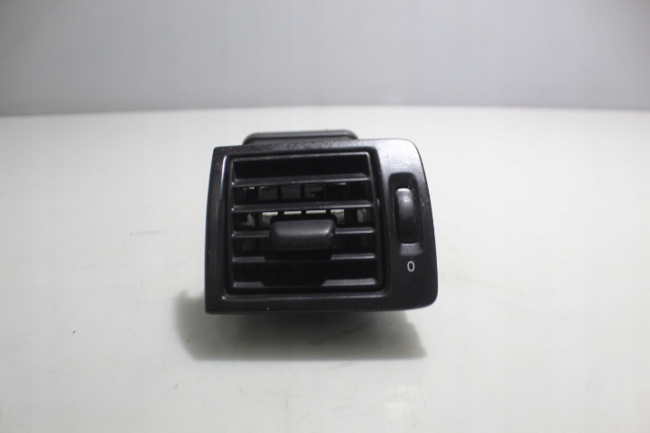 фото №1, Решётка обдув правая volvo s40 ii