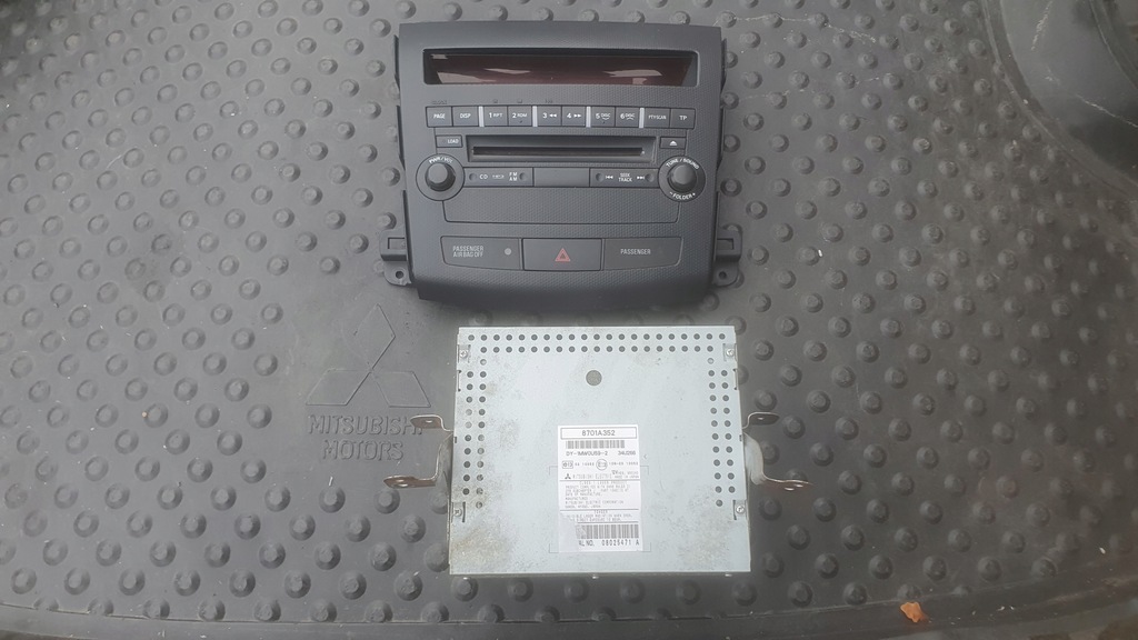 фото №1, Панель управление радио 4007 c-crosser mitsubishi outlander ii lift радио