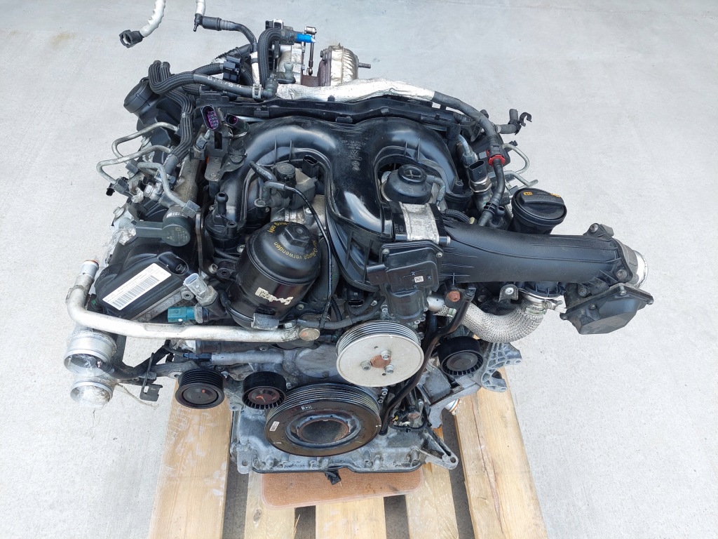 фото №1, Двигун cjm 204km 150kw vw touareg ii 2 7p 3.0 tdi