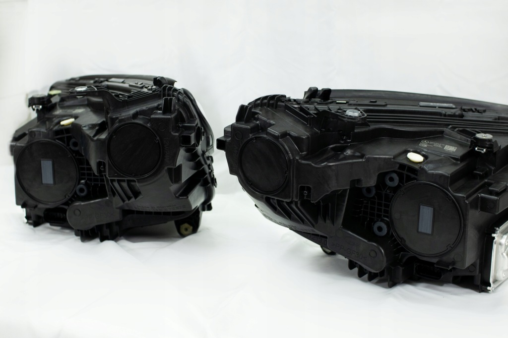 Фара лампа mercedes glc 254 performance америка комплект Оригинал