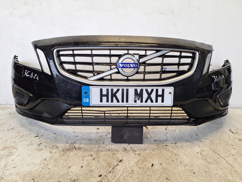 фото №1, Volvo v60 ii s60 ii 10-13 бампер + ксенон r-design