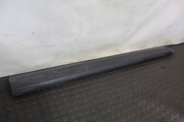 фото №1, Молдинг порог левая наружная discovery iii