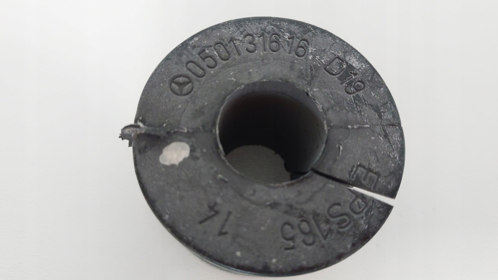 Mercedes ml w163 резиновый элемент стабилизатора задний Оригинал