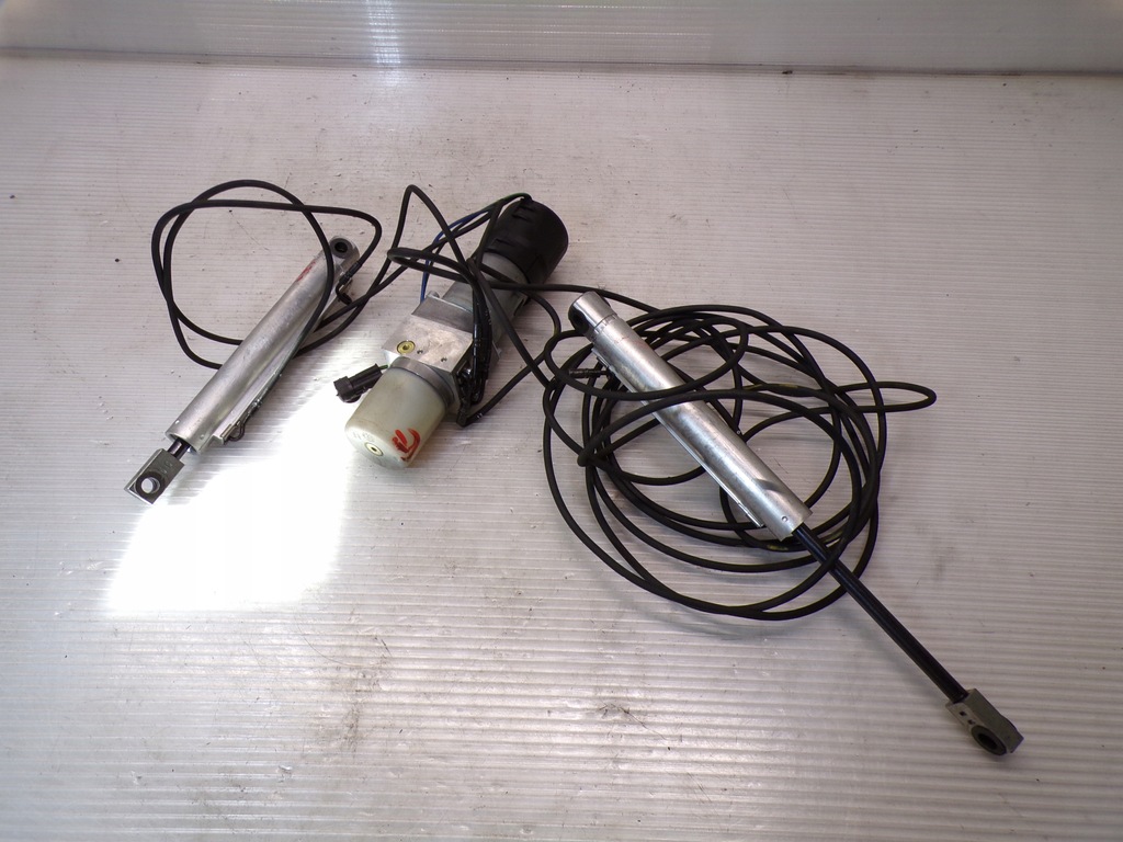 фото №1, Насос моторчик открывания крыша mini cooper r53 r52 + амортизаторы 7079880