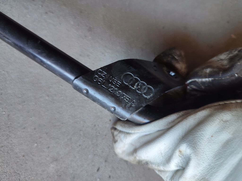 фото №7, Магистраль wody audi a5 a4 b8 06l121075a