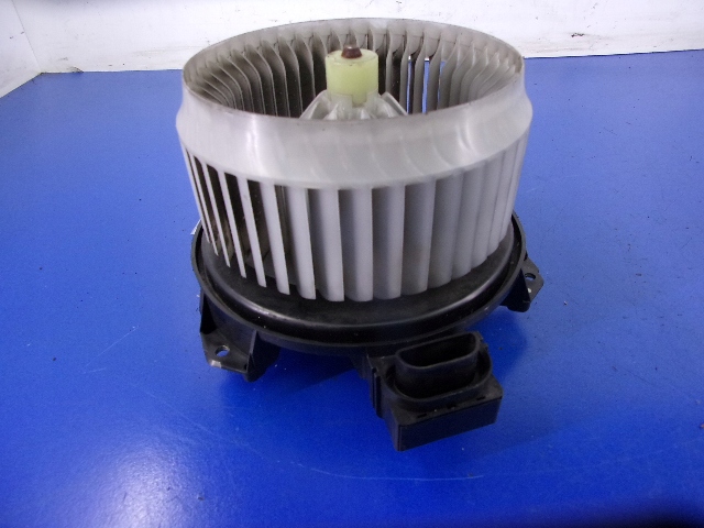 фото №2, Toyota yaris ii повітродувка повітря denso резистор