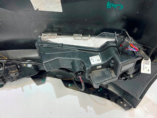 фото №11, Бампер перед передній tesla model iii 3