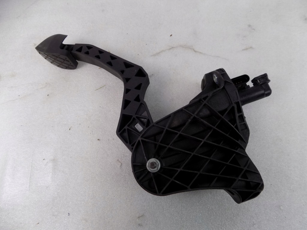 фото №1, Vw sharan 7n педаль сцепления 3c0721059bf