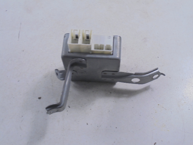 фото №6, Toyota yaris i p1 модуль блок керування підсилювача 991-20203 89650-05010