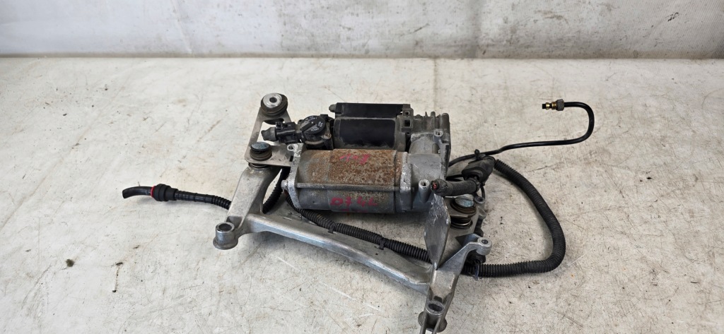 Компресор підвіска audi q7 4l 05-09 Доставка