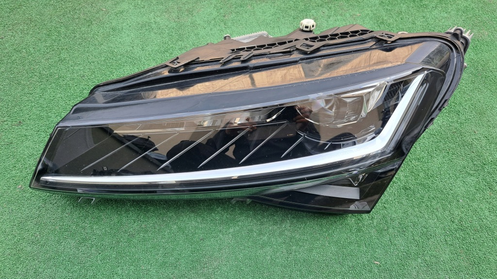 фото №1, Skoda superb 3 iii lift 3v1 full led лампа передняя kpl