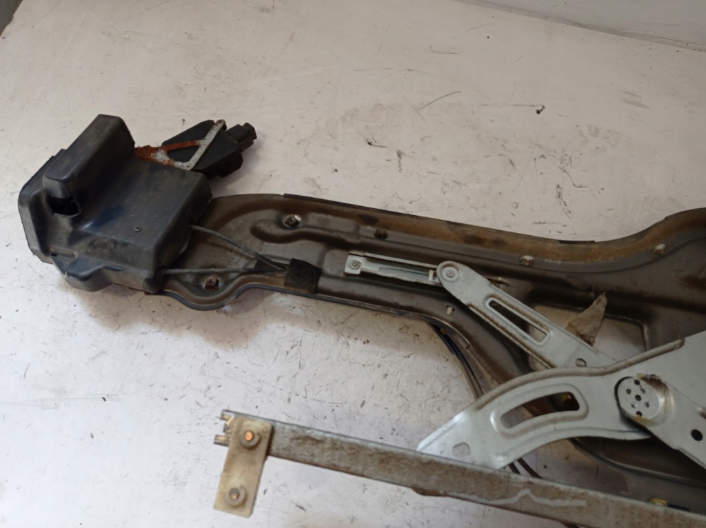 фото №8, Подъемник стекло левый задняя hyundai trajet kpl