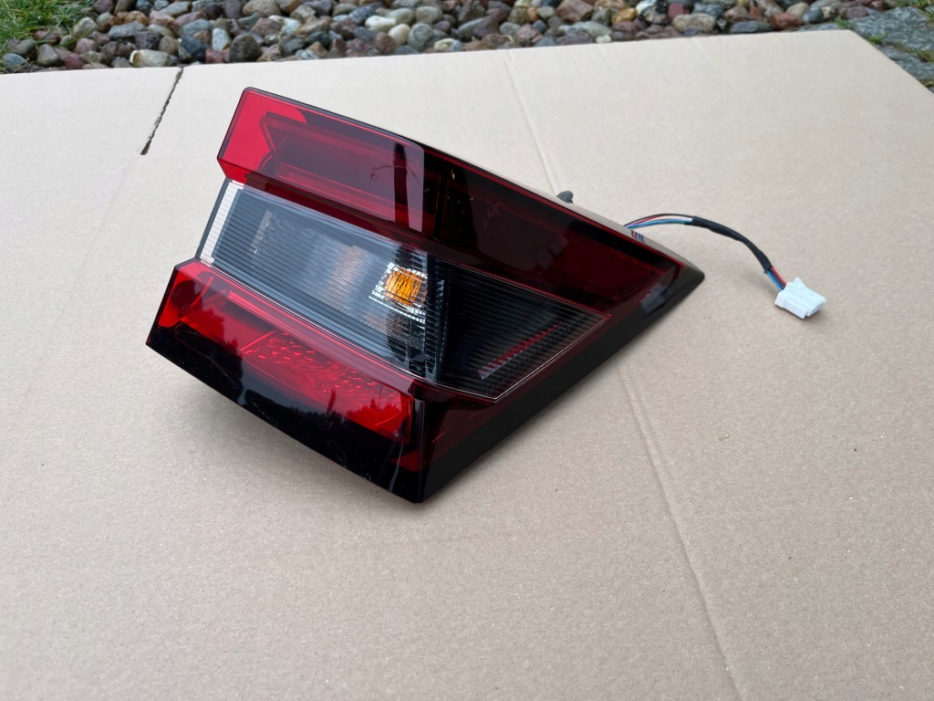 Купить Фара задняя европа  led правый  nissan juke 2 f16 2019 - 2025 .