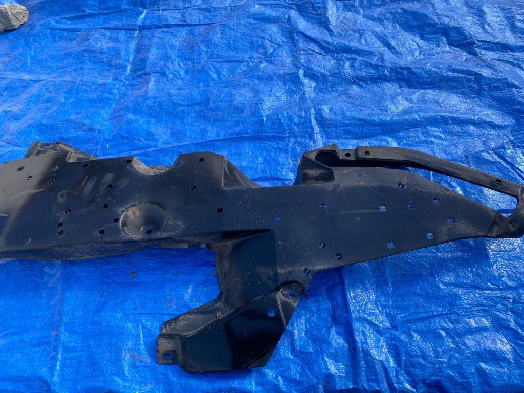 Купить Плита накладка подвеска левая оригинал db3b-56122 mazda cx-3 cx3 15r