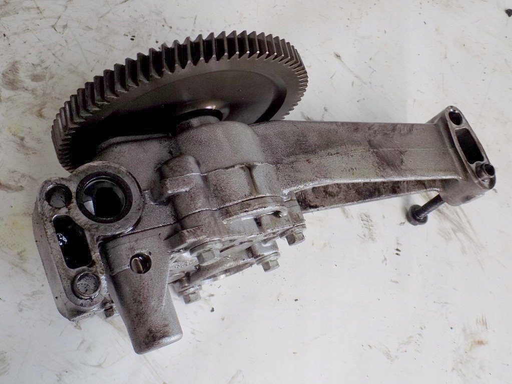 Scania 124l 470km 03r насос масла 1385577 с Разборки